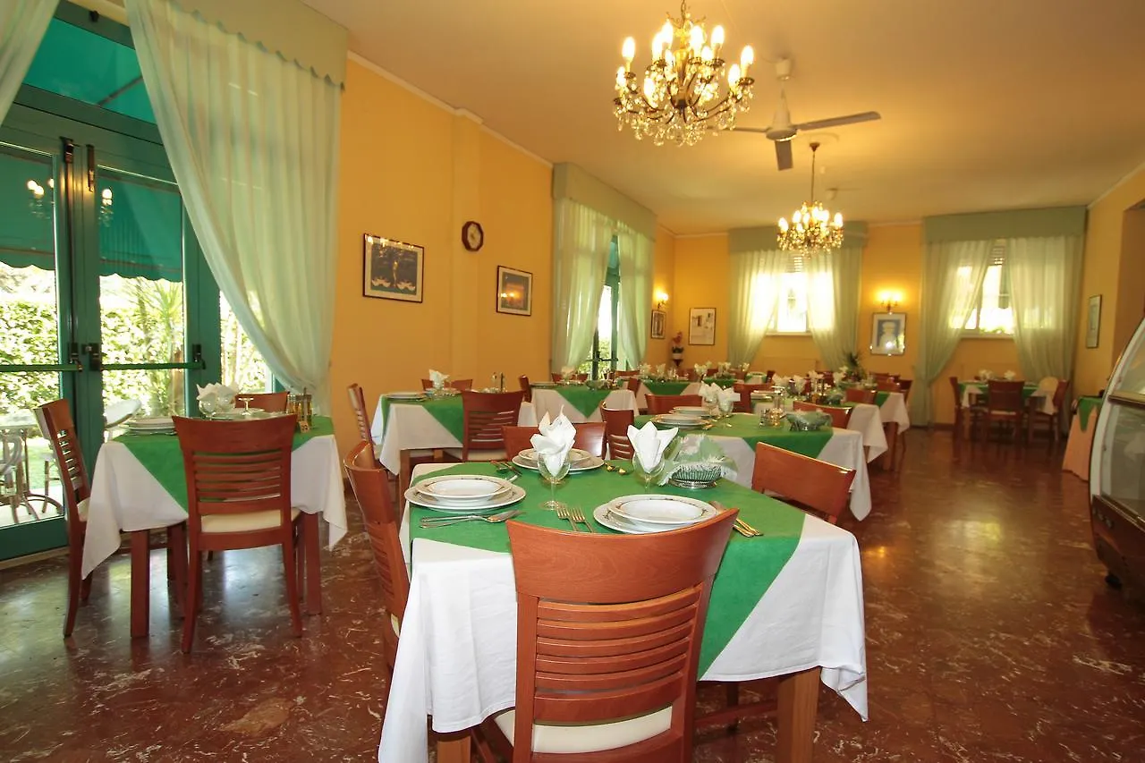 Hotel Vera Marina di Massa Itálie